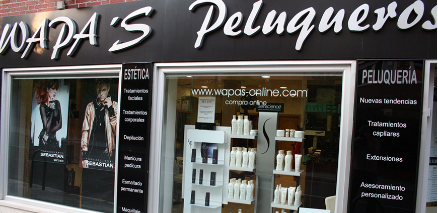 Fachada peluquería wapas