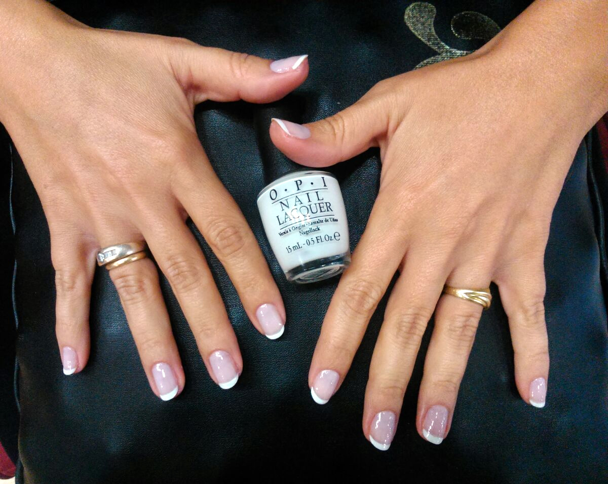 Manicura francesa Opi | Wapas Peluqueria manicura francesa uñas opi